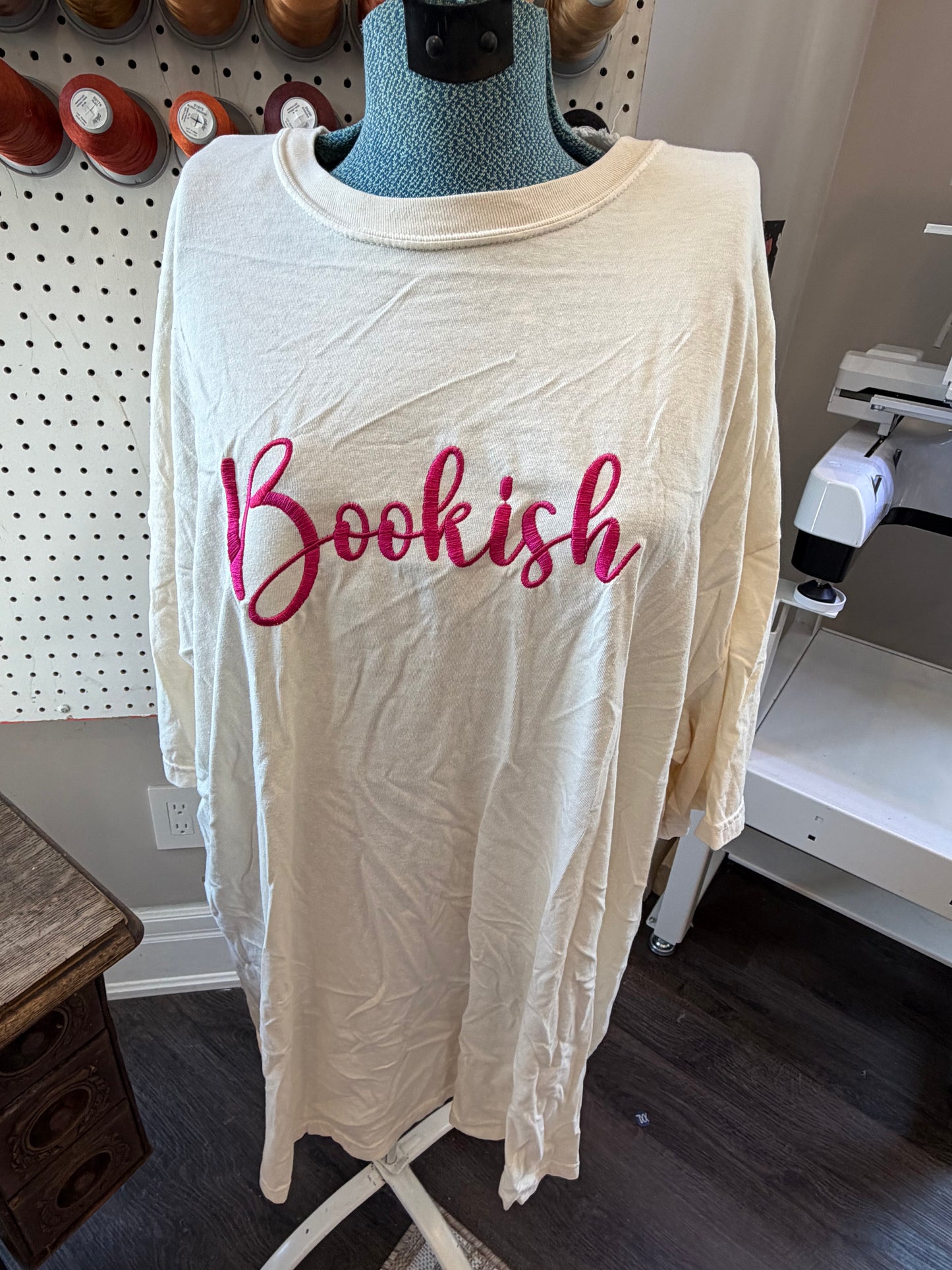 4XL Ivory (pink) Bookish Tee