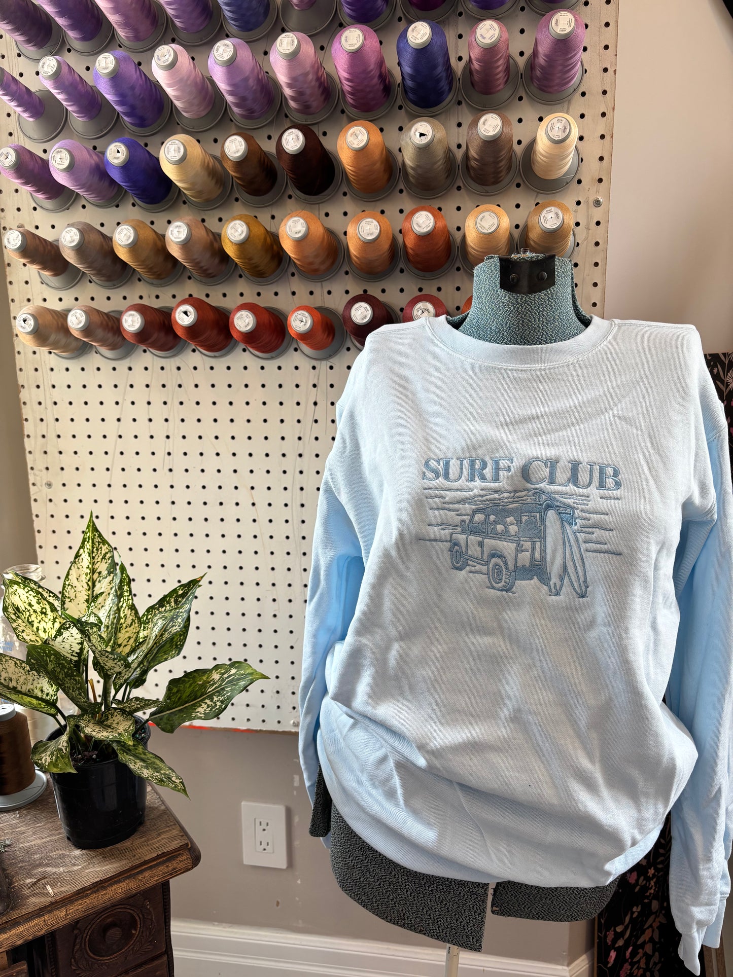 medium blue surf club crew